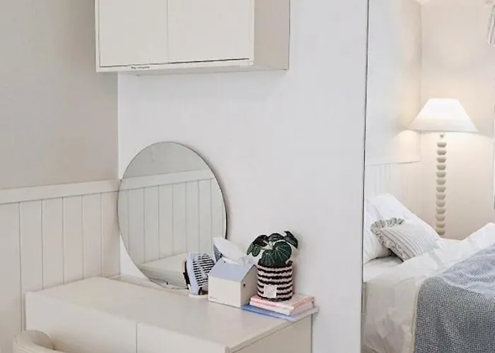 Apartment Reve Seongshin *