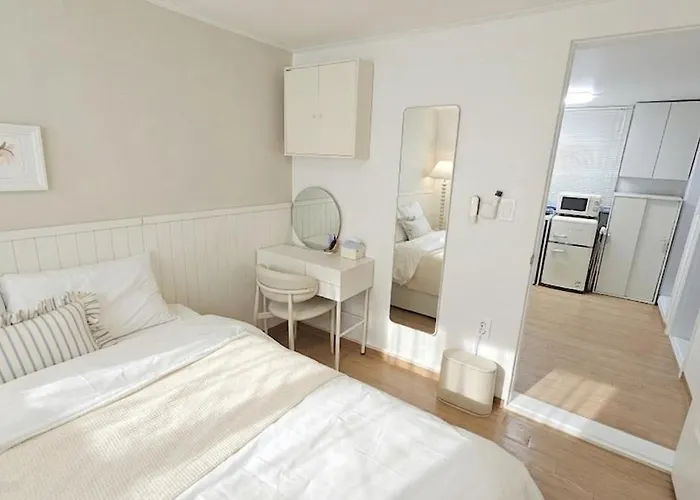 Reve Seongshin Apartment Seoul