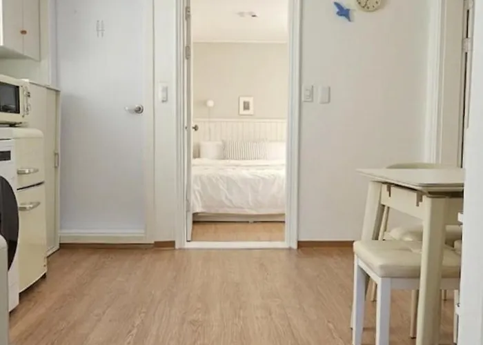 Apartment Reve Seongshin *
